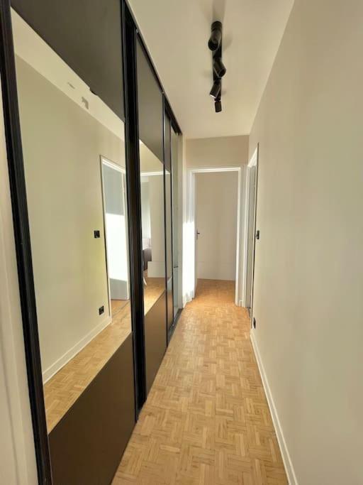Magnifique Appartement Neuilly Sur Marne Entre Paris Et Disneyland Esterno foto