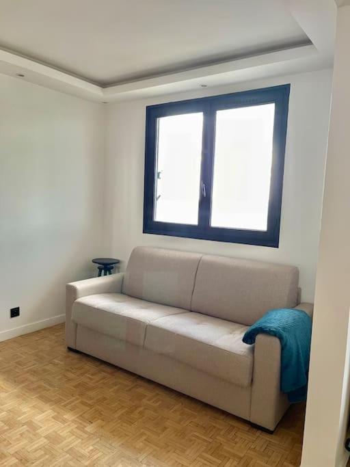 Magnifique Appartement Neuilly Sur Marne Entre Paris Et Disneyland Esterno foto